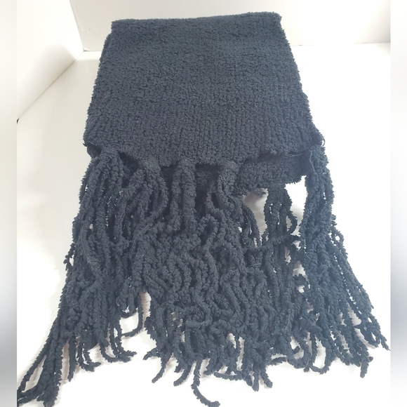 Black Chenille Fringe Scarf - Picture 5 of 10